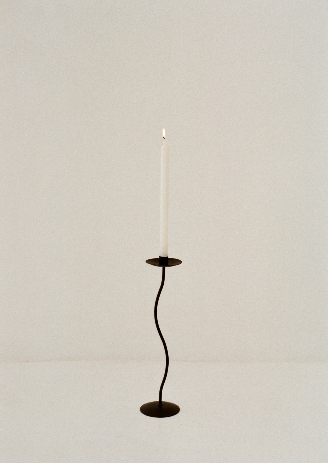 Luna candle holder
